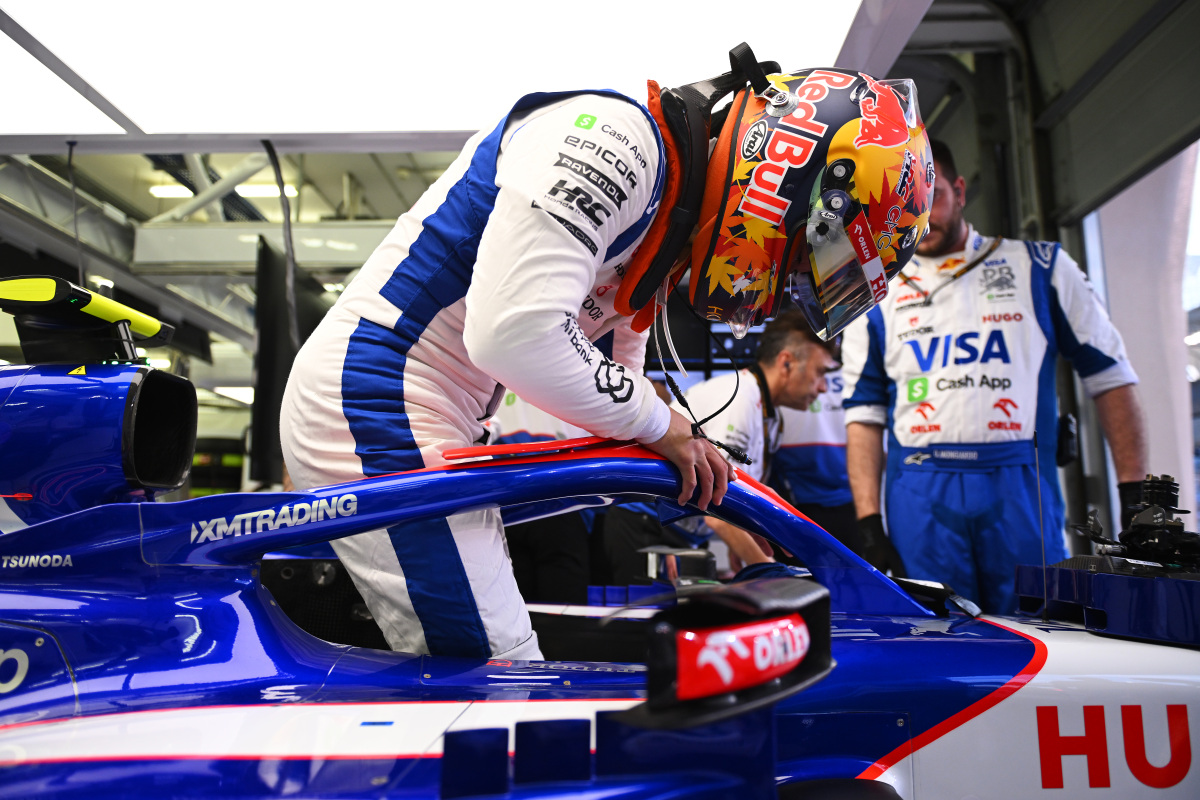 红牛车队鏖战法拉利，周冠宇高光表现