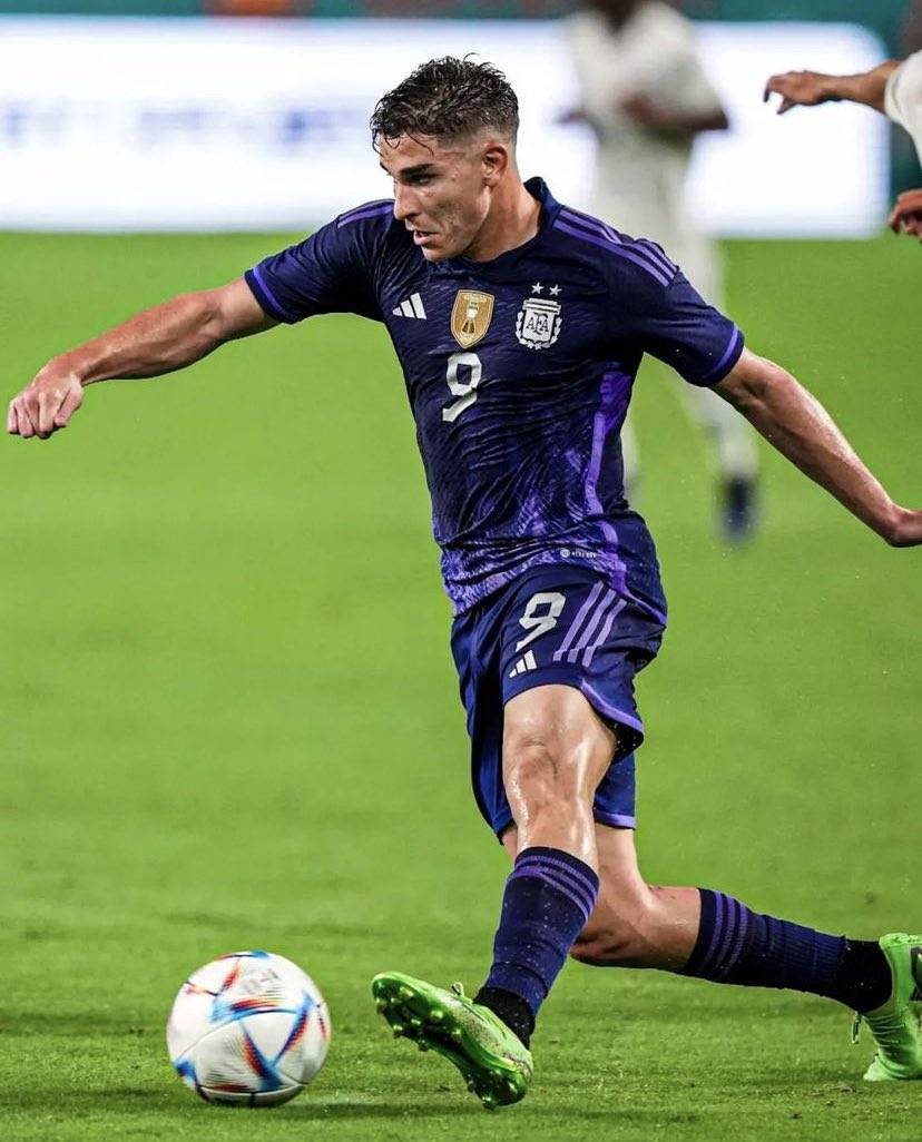 那不勒斯翻盘马赛,阿尔瓦雷斯关键制胜 那不勒斯翻盘马赛,阿尔瓦雷斯关键制胜