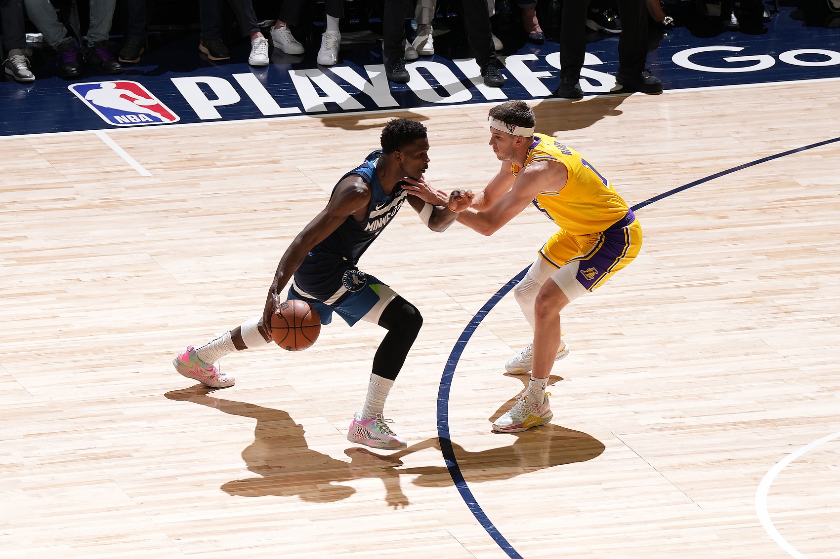 梅赛德斯鏖战红牛二队，佩雷兹高光表现