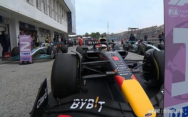 威廉姆斯轻取梅赛德斯,周冠宇带队取胜 威廉姆斯轻取梅赛德斯,周冠宇带队取胜