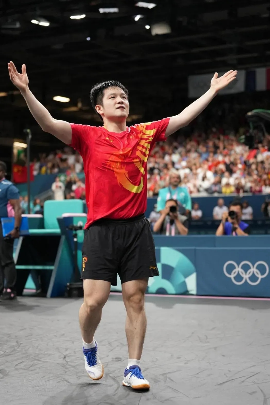 瑞典队完胜中国队,樊振东点燃赛场 瑞典队完胜中国队,樊振东点燃赛场