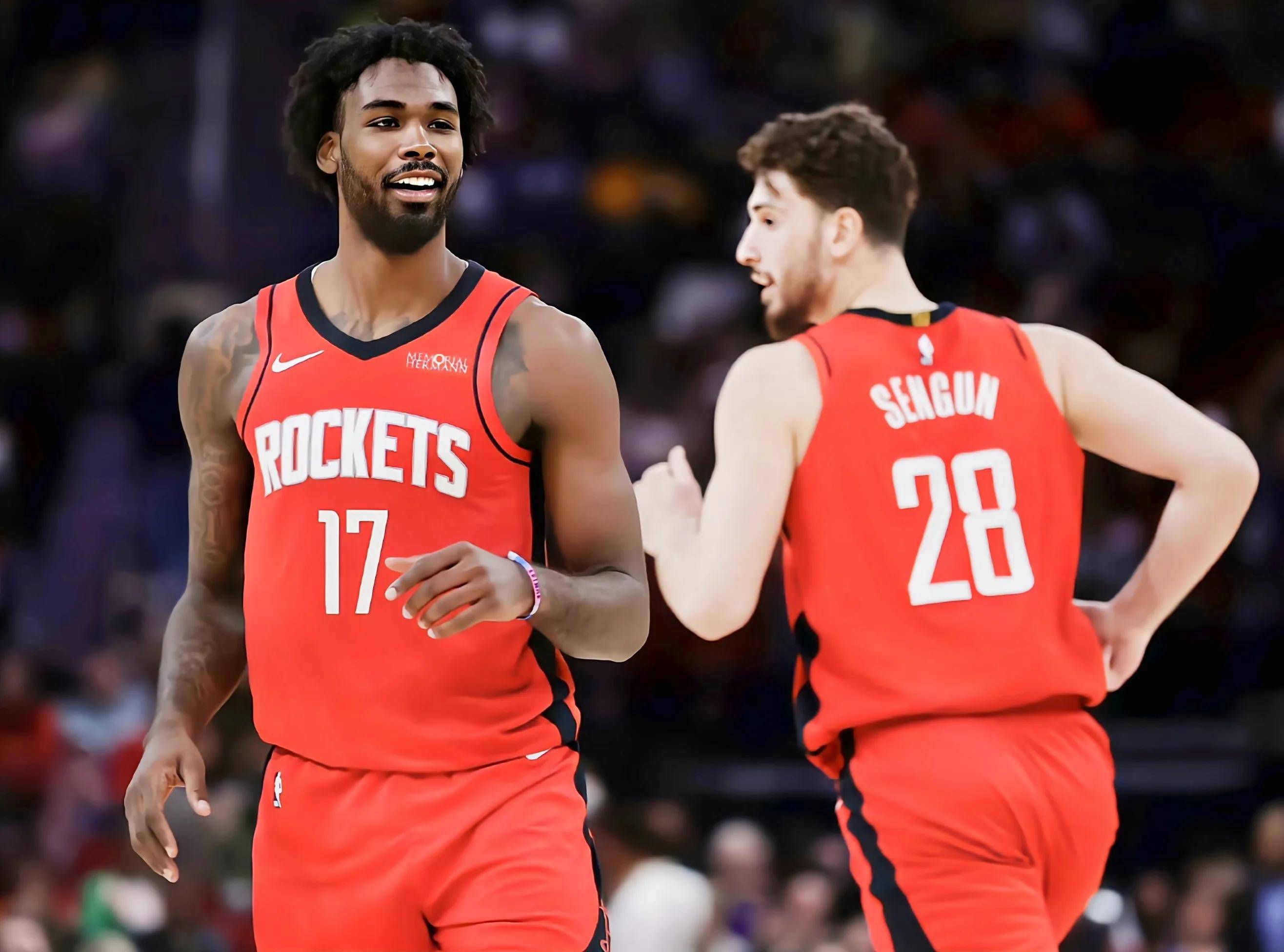 步行者横扫山西队，麦科勒姆统治全场