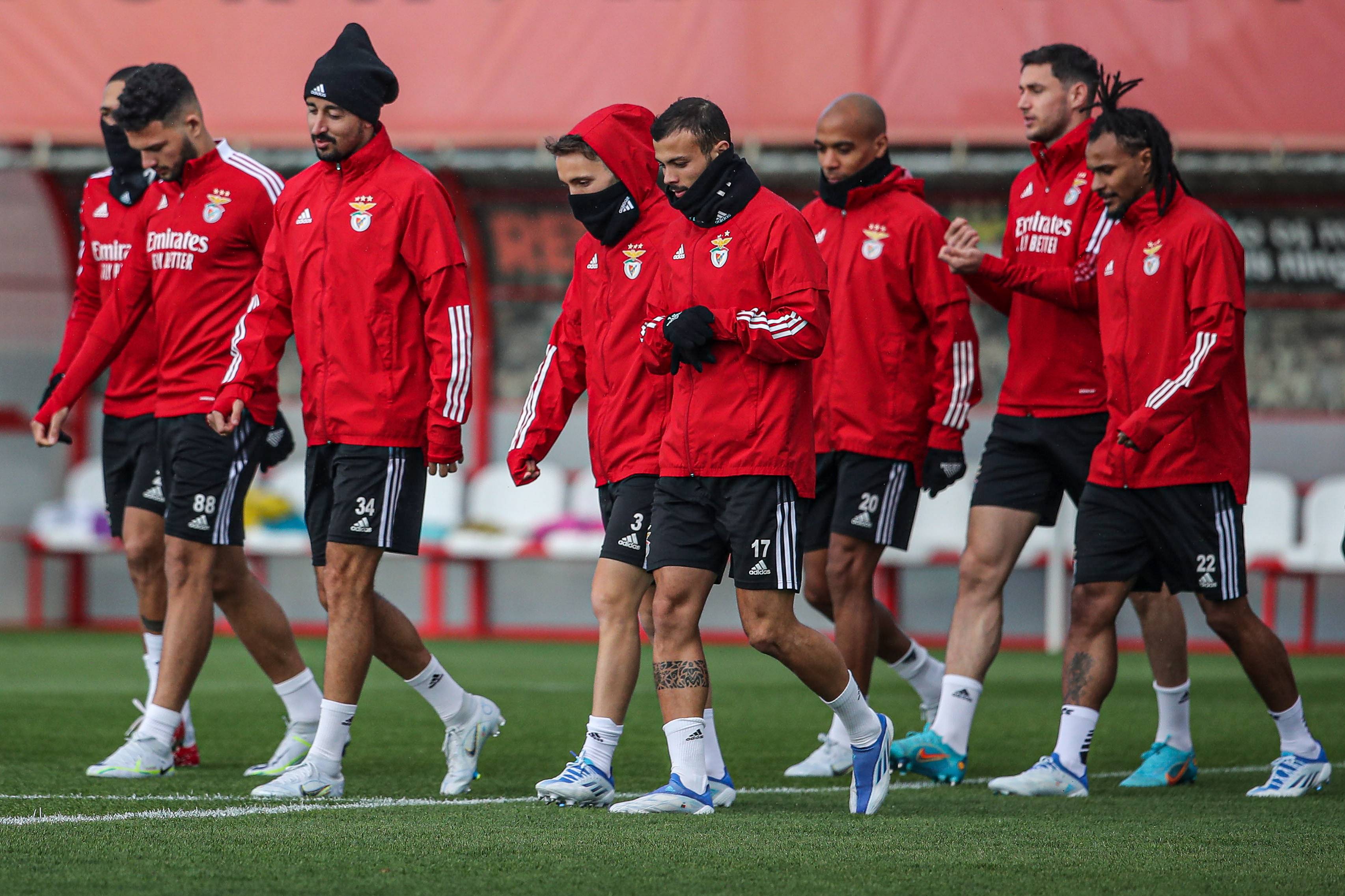 勒沃库森鏖战土耳其，迪马利亚点燃赛场