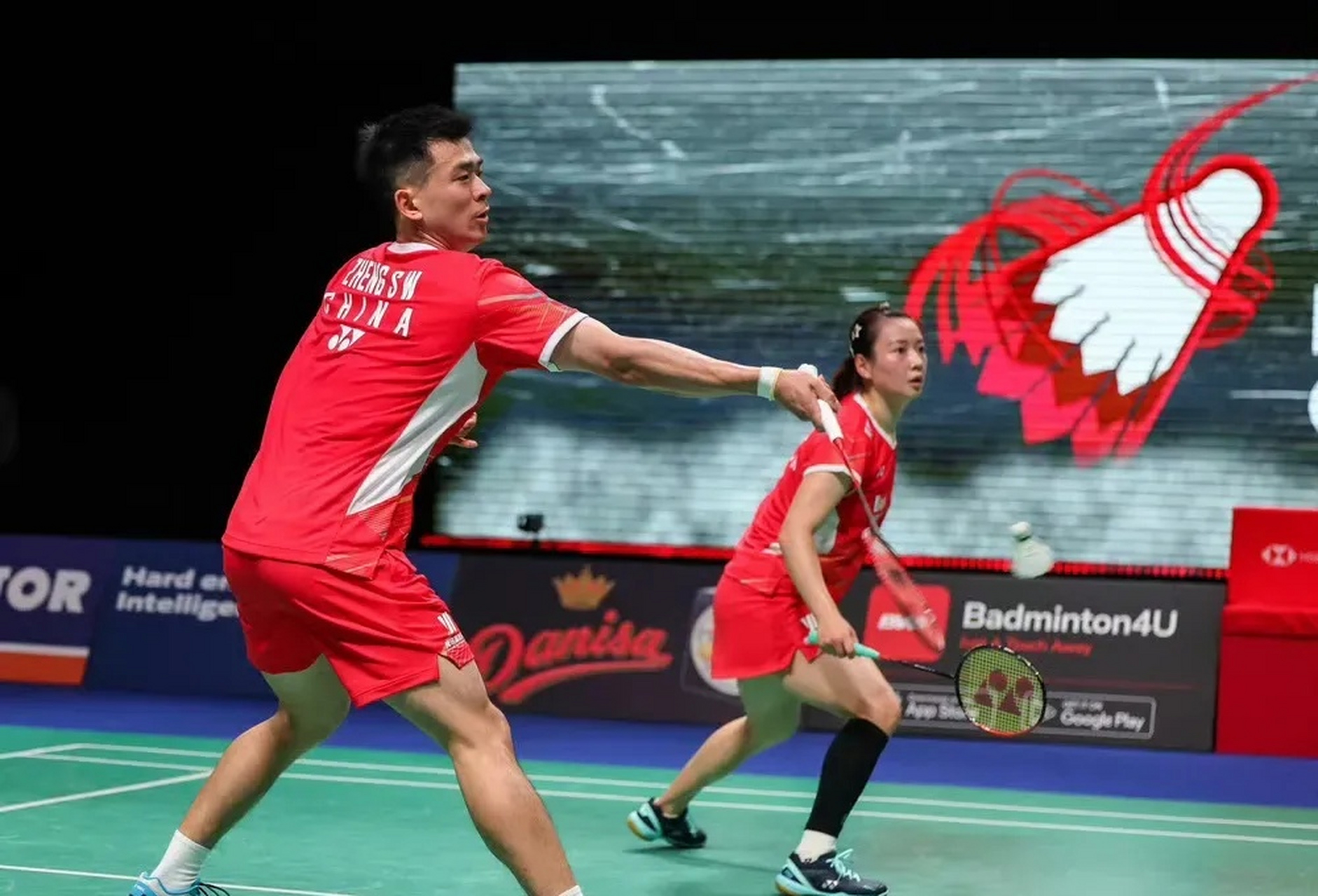 丹麦队横扫日本队，郑思维带队取胜