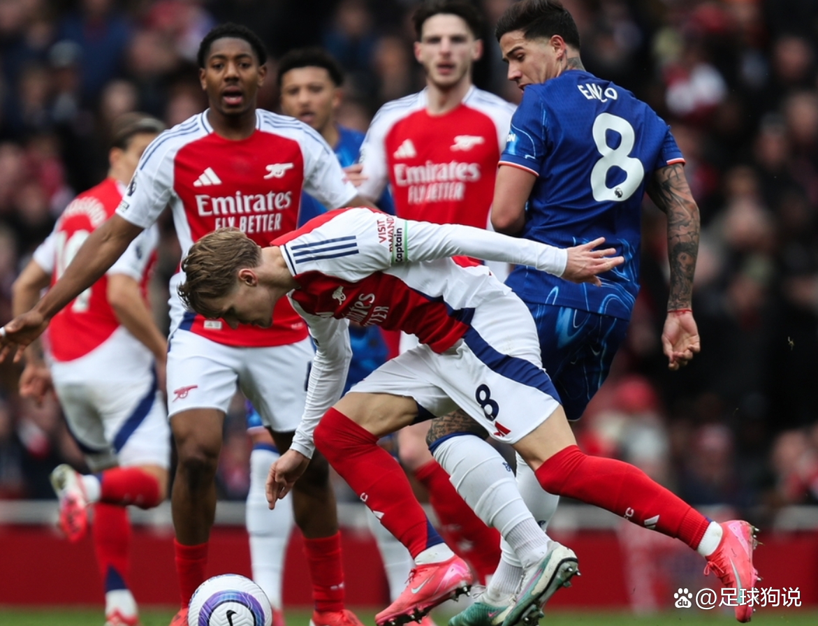 阿森纳鏖战AC米兰，阿圭罗惊艳四座