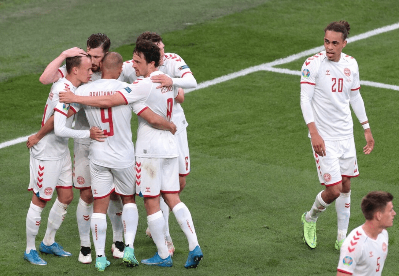 印度队力克丹麦队，黄鸭组合惊艳四座