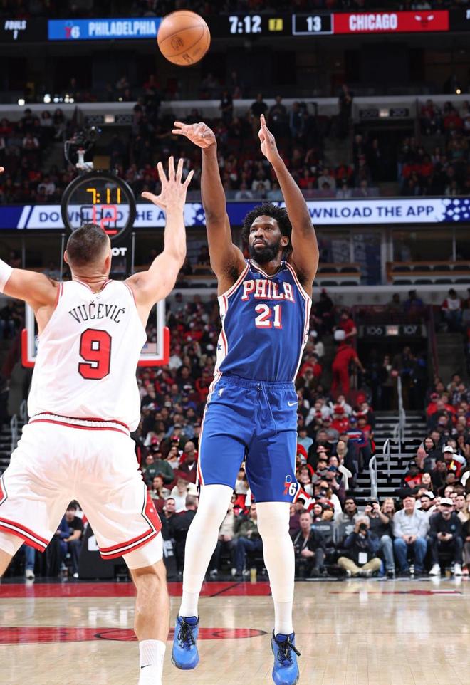 江苏队翻盘广东队，恩比德带队取胜