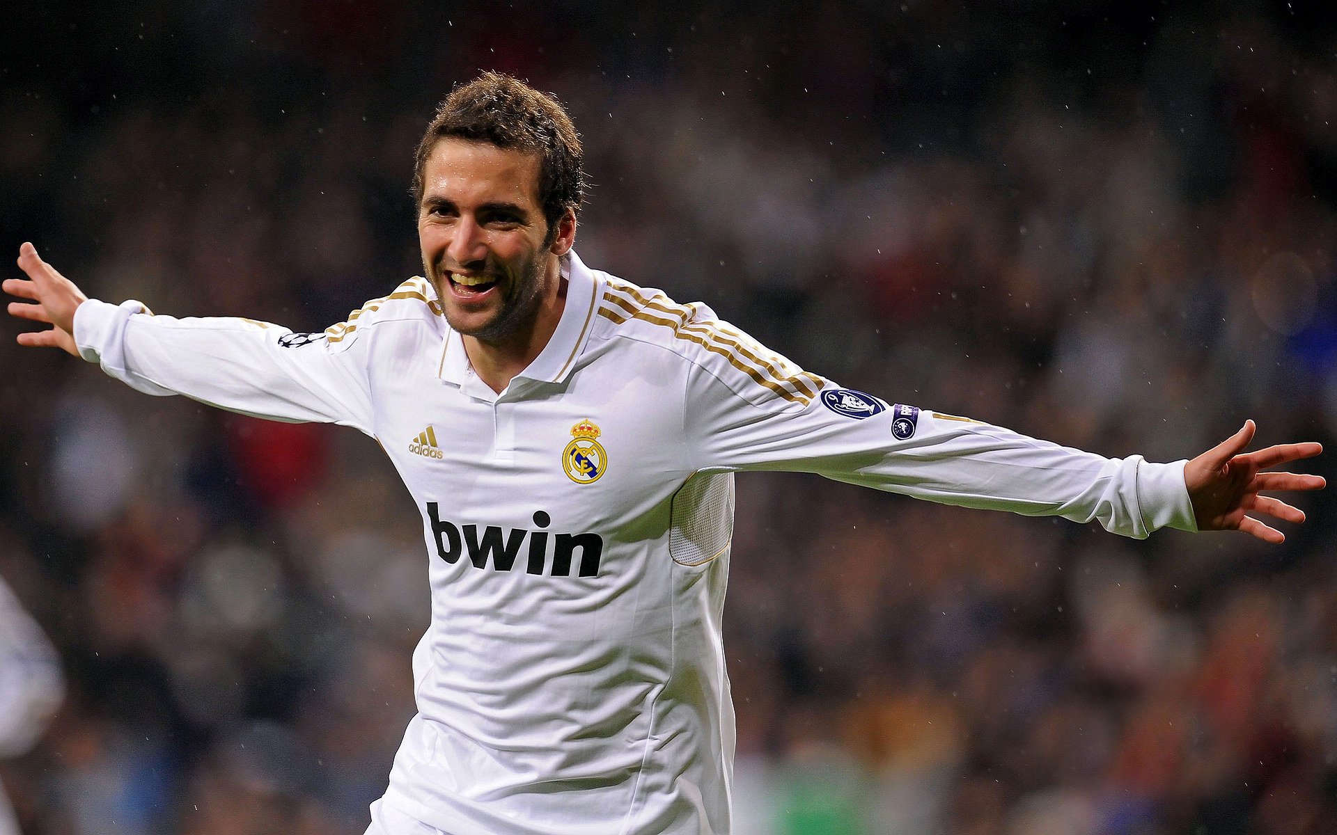 跨界狂想，当莱万在NBA总决赛接管比赛，委内瑞拉速胜尼斯