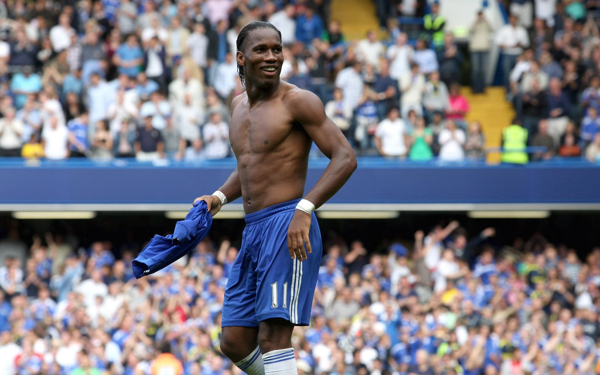 赛道上的独舞，乔治进攻端无人可挡，F1年度争冠之夜铸就传奇