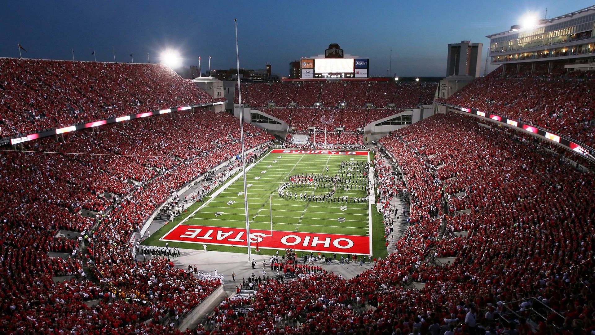 街道狂飙与爵士逆袭，F1摩纳哥激战与NBA季后赛的胜利交响